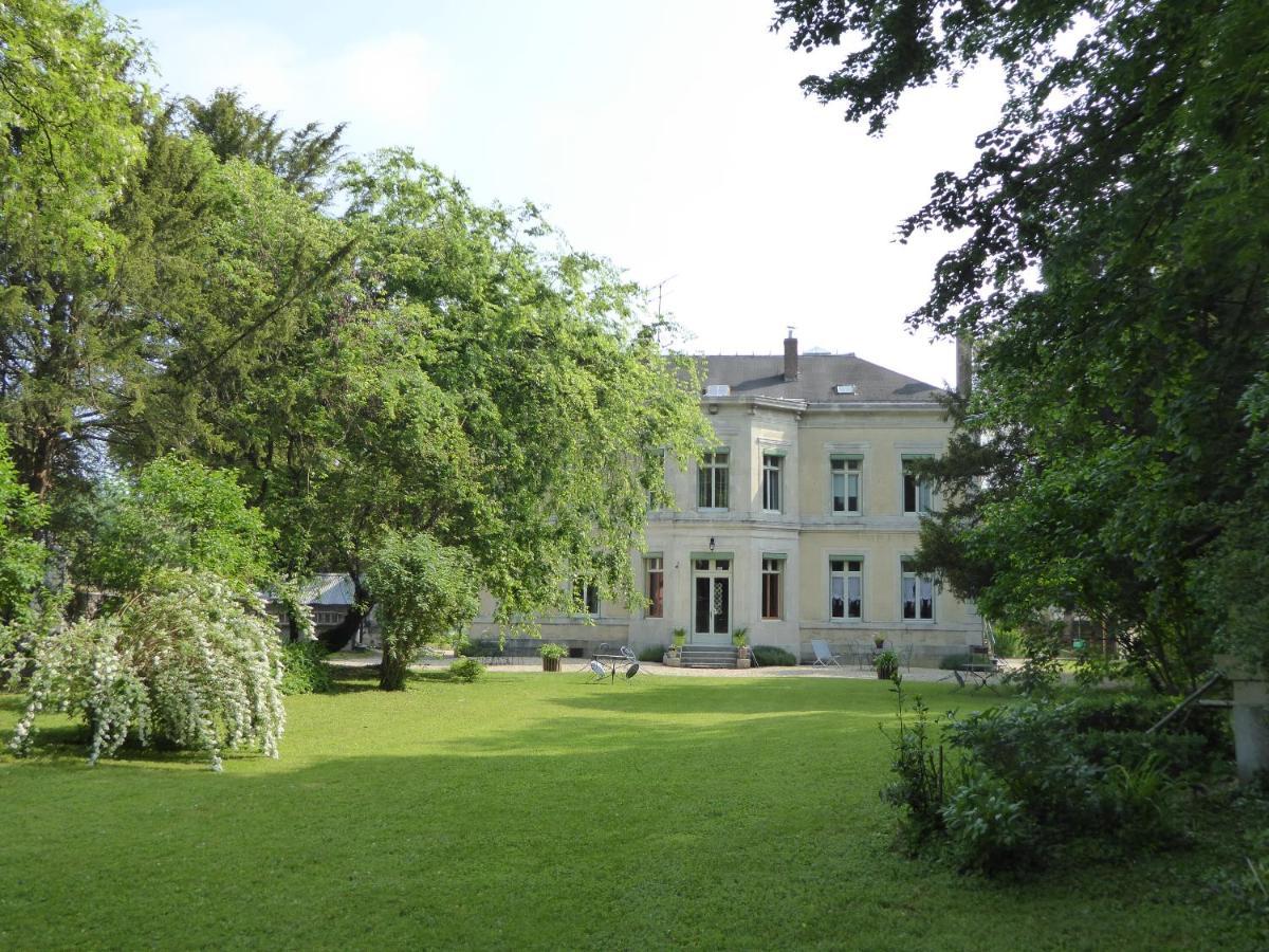 Chateau De Pougy Exterior foto